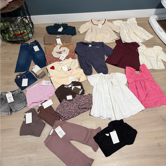 Zara Floral Baby Outfit with bloomers - Picture 6 of 6